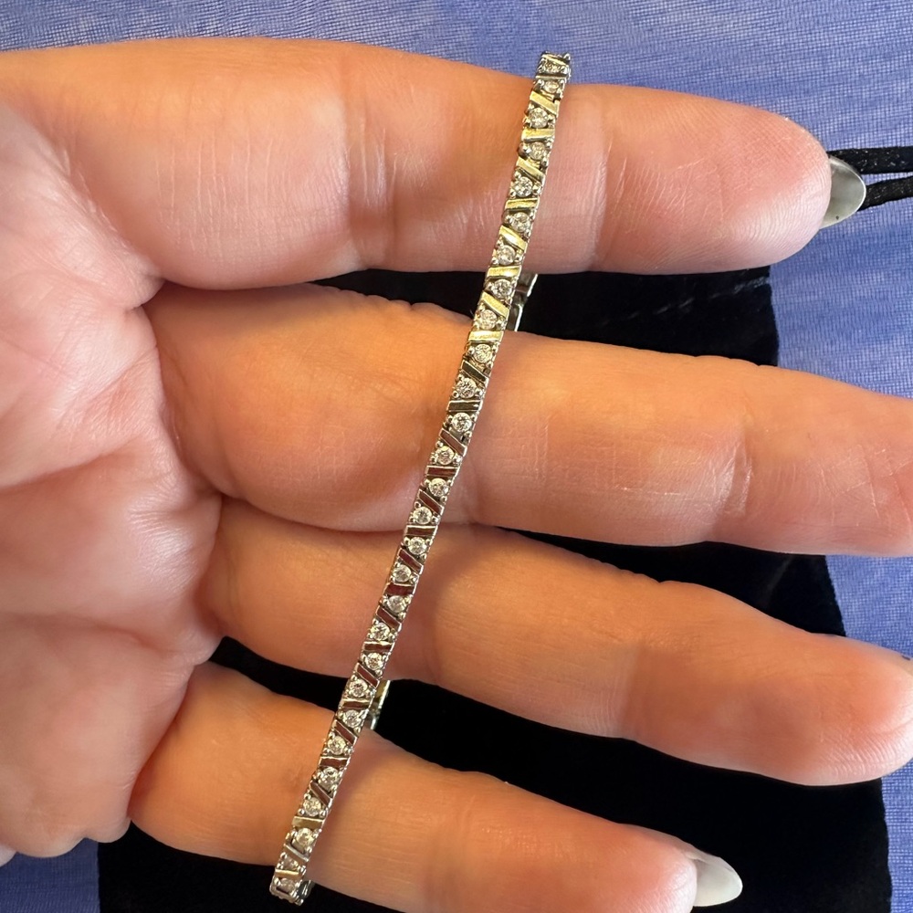 Beautiful 10K✨Yellow Gold 2 CTW Diamond 💎 Tennis Bracelet
